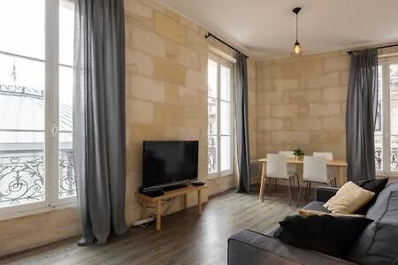 Charmant T2 Place De Lerme Бордо Экстерьер фото