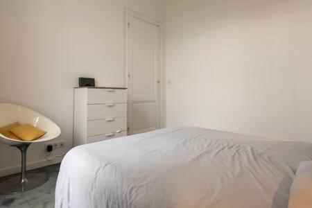 Charmant T2 Place De Lerme Бордо Экстерьер фото